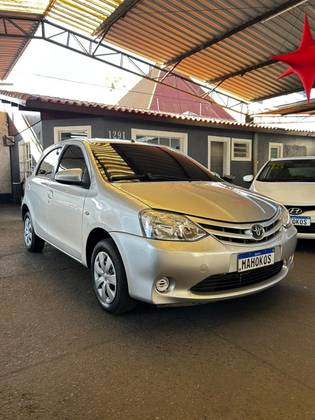 TOYOTA ETIOS 1.5 XS SEDAN 16V FLEX 4P MANUAL TOYOTA ETIOS 1.5 XS SEDAN 16V FLEX 4P MANUAL